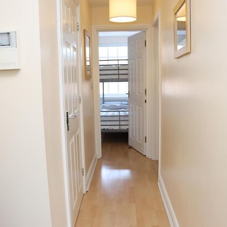 Scandinavian City Centre Apartment Worcester Extérieur photo