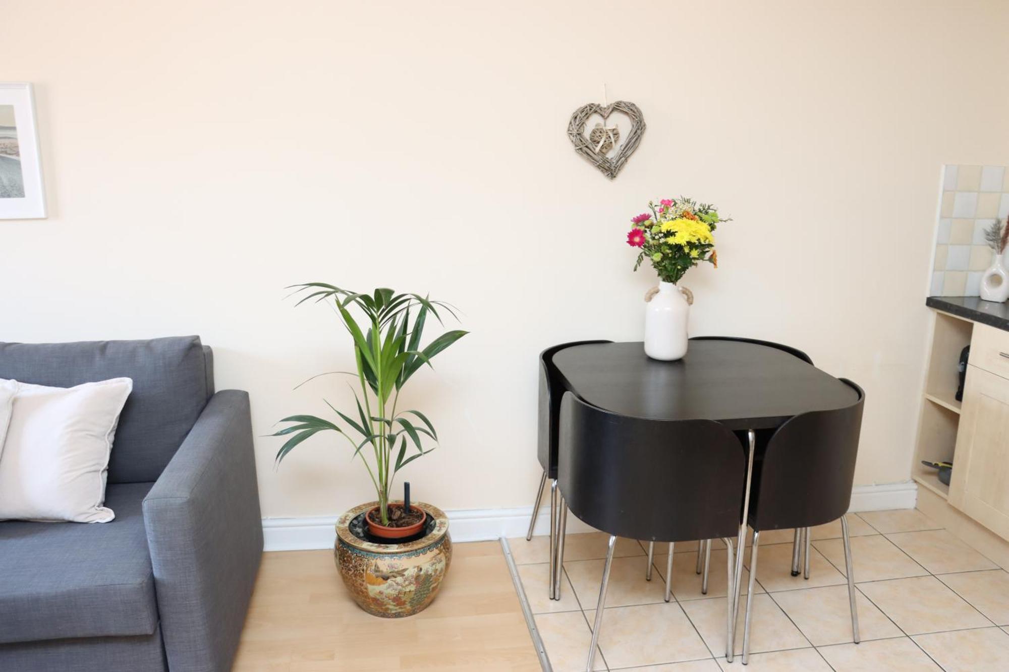 Scandinavian City Centre Apartment Worcester Extérieur photo
